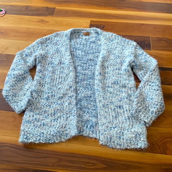 Soft, fuzzy POL Cardigan in blue and white - Picture 2 of 5